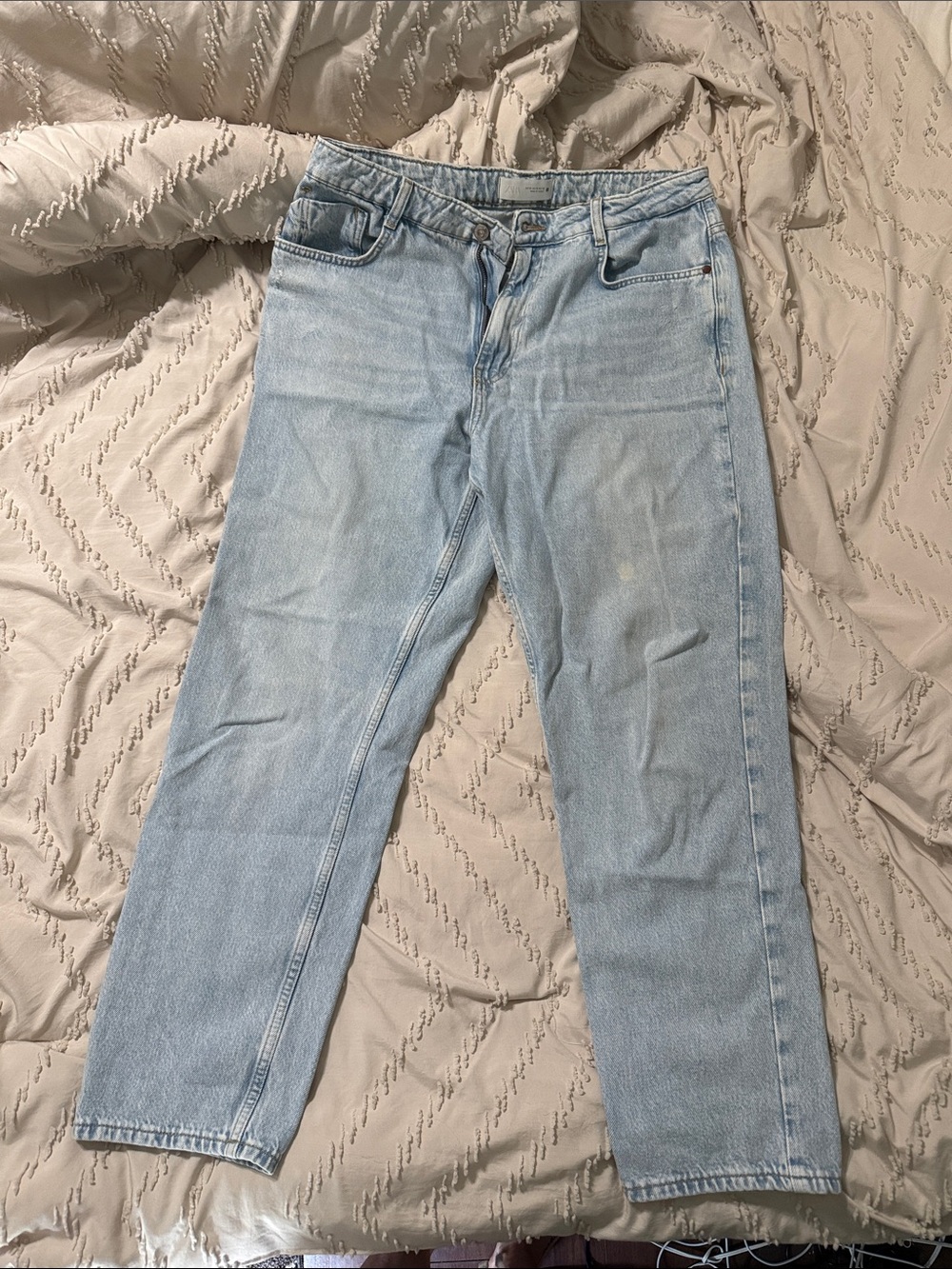 Zara Light Wash Straight-Leg Jeans - Pale Blue
